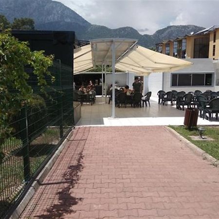 Monna Roza Beach Hotel Кемер Екстериор снимка