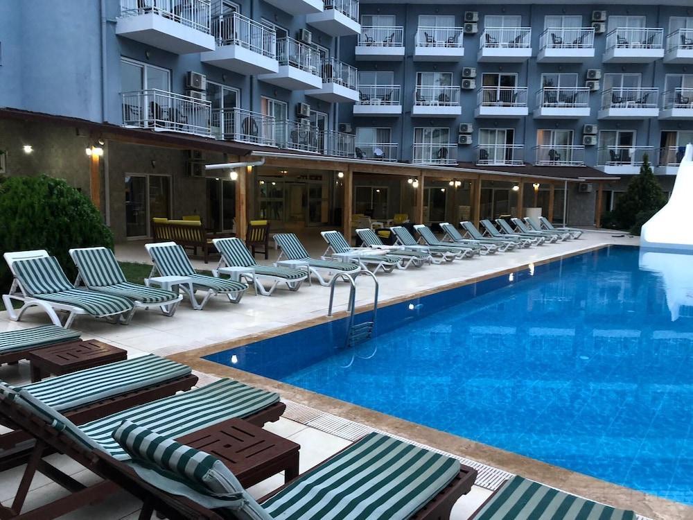 Monna Roza Beach Hotel Кемер Екстериор снимка